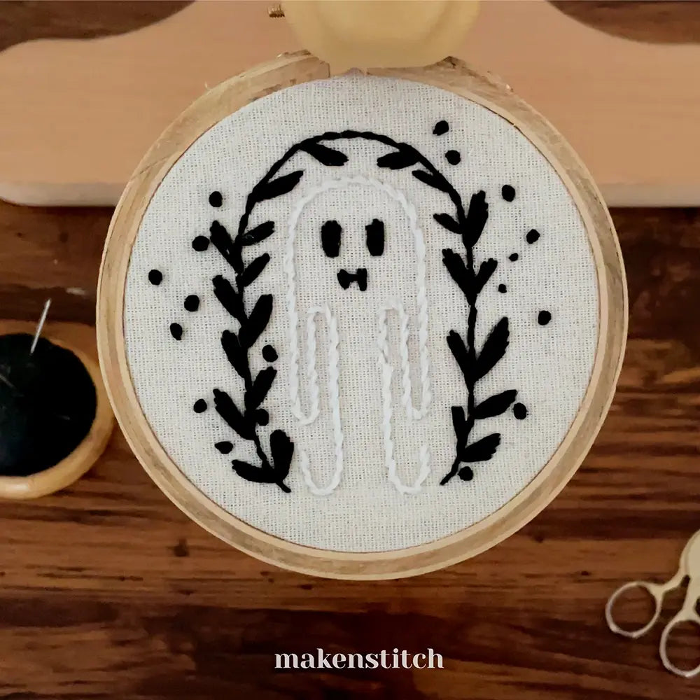 Simple Ghost Halloween Hand Embroidery Pattern